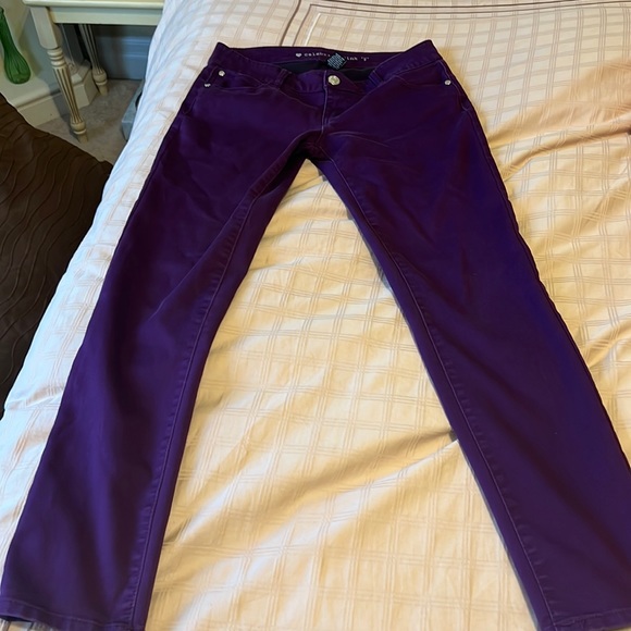 Celebrity.pink size 9 jeans - Picture 1 of 3